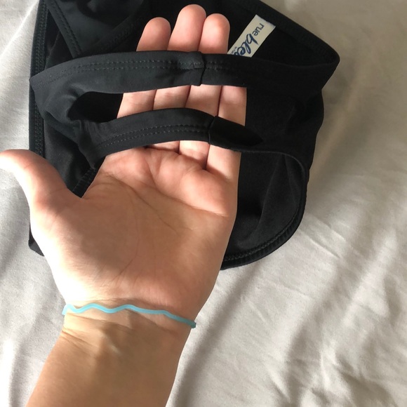 🌻❄️🍀Black bikini bottoms with slits on the sides🍀❄️🌻 - Picture 2 of 6